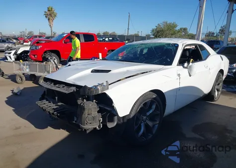 2016 Dodge Challenger Sxt из США, поврежденный, VIN 2C3CDZAGXGH336332